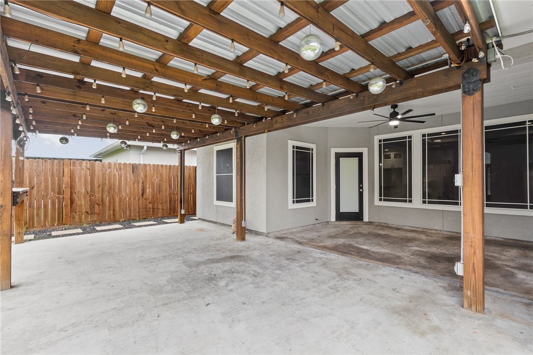 2434 Manuel Lane Corpus Christi TX 78414