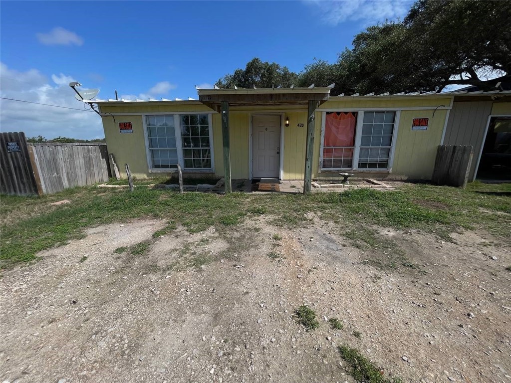 420 W Linden Street Rockport TX 78382