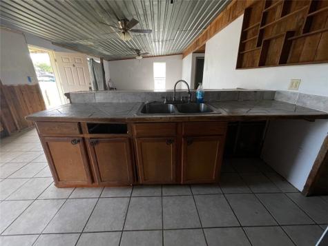 420 W Linden Street Rockport TX 78382