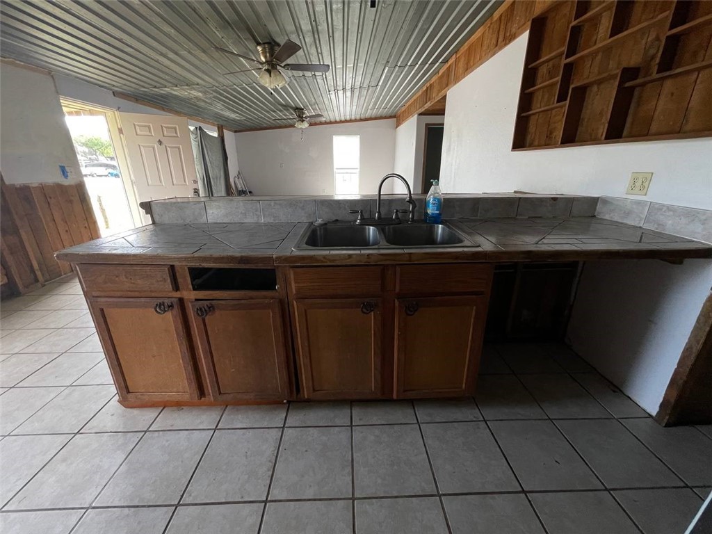 420 W Linden Street Rockport TX 78382