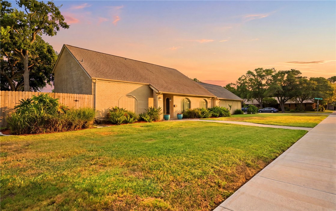 345 Cape Hatteras Drive Corpus Christi TX 78412