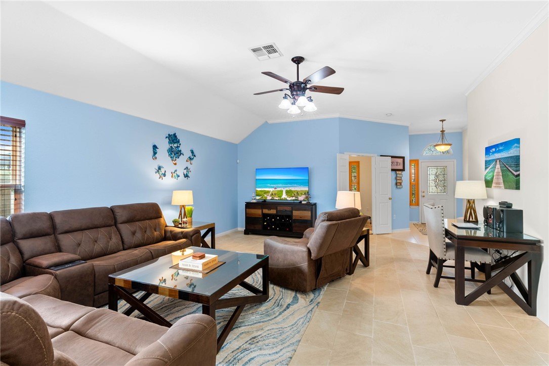 122 Georgian Oaks Rockport TX 78382