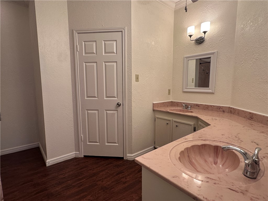 3906 Mckinzie Corpus Christi TX 78410