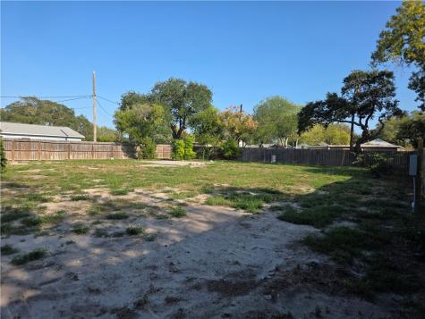 325 S Saunders St S Aransas Pass TX 78336