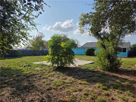 325 S Saunders St S Aransas Pass TX 78336