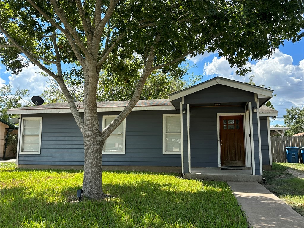 209 N Lightburne Street Beeville TX 78102