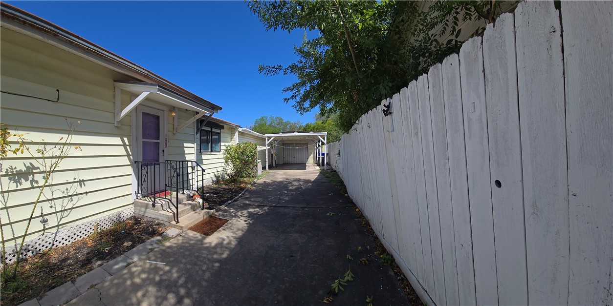 1318 7th Street Corpus Christi TX 78404