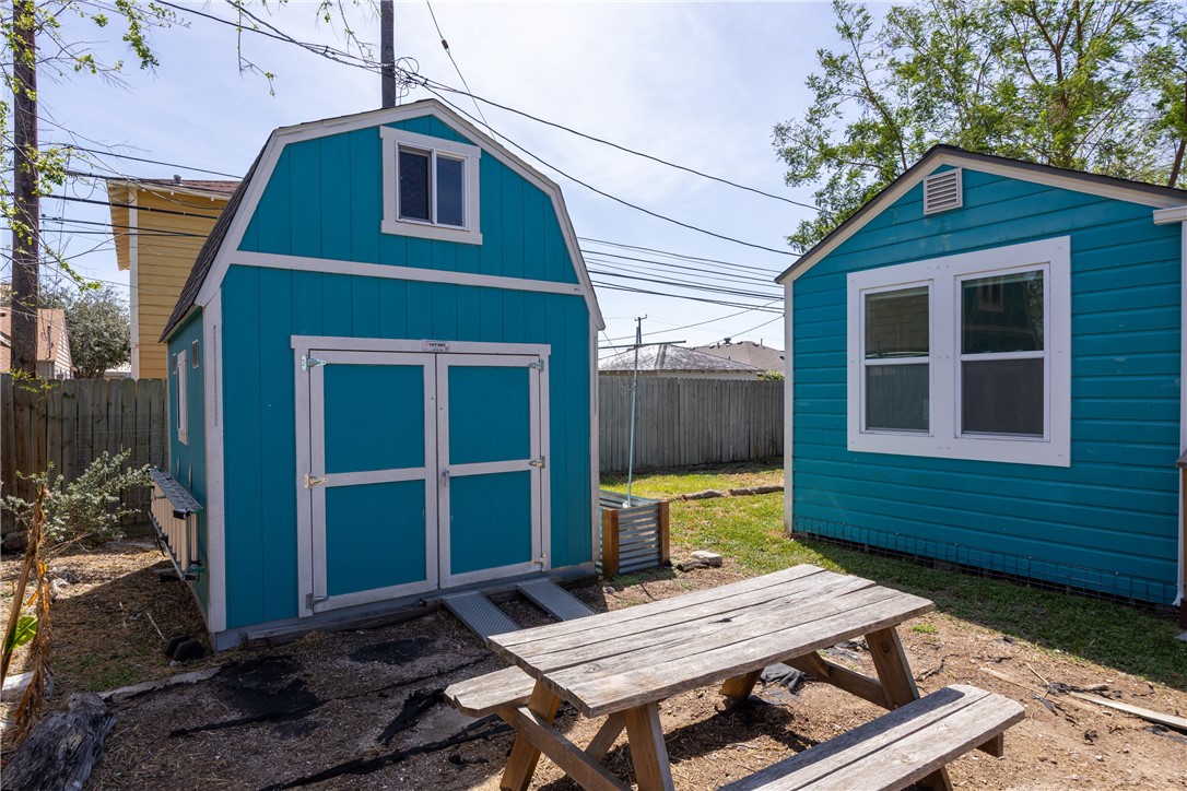 513 Atlantic Street Corpus Christi TX 78404