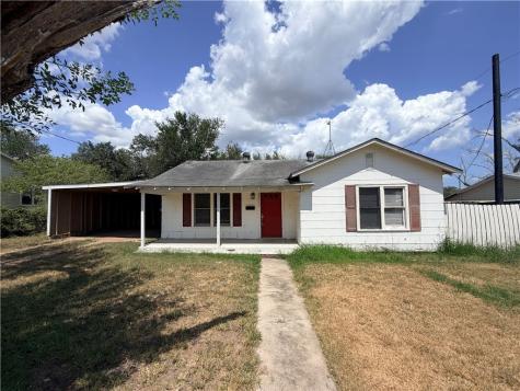 10420 Sixth Street Pettus TX 78146