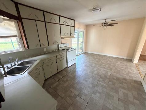 10420 Sixth Street Pettus TX 78146