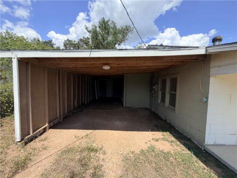 10420 Sixth Street Pettus TX 78146
