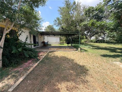 10420 Sixth Street Pettus TX 78146