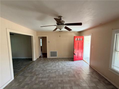 10420 Sixth Street Pettus TX 78146