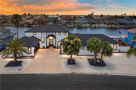 13741 Cayo Cantiles Street Corpus Christi TX 78418