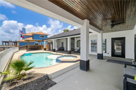 13741 Cayo Cantiles Street Corpus Christi TX 78418