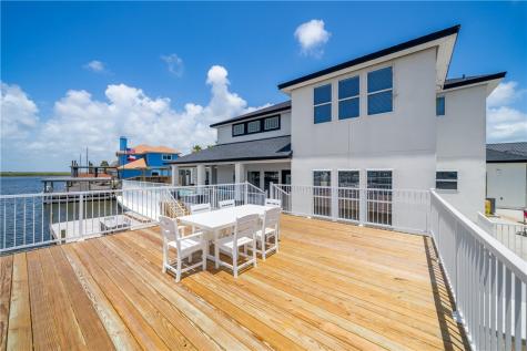 13741 Cayo Cantiles Street Corpus Christi TX 78418