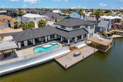 13741 Cayo Cantiles Street Corpus Christi TX 78418