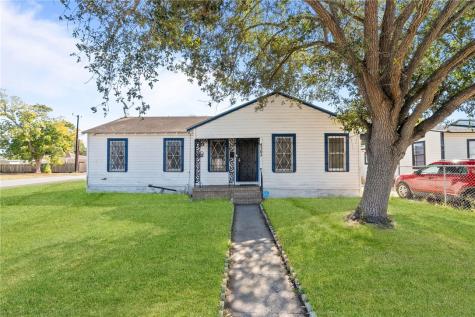 4302 Christie Street Corpus Christi TX 78415
