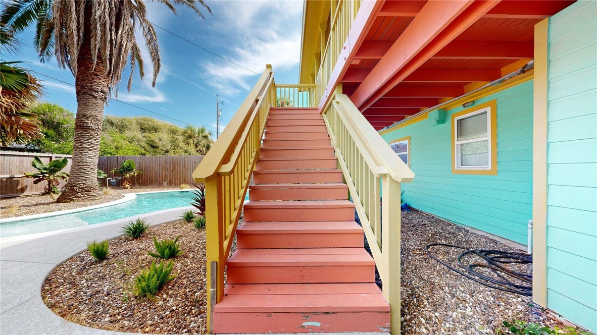 1128 S 11th Street Port Aransas TX 78373
