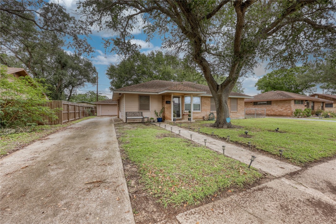 4018 Lamont Street Corpus Christi TX 78411