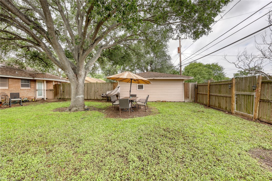 4018 Lamont Street Corpus Christi TX 78411