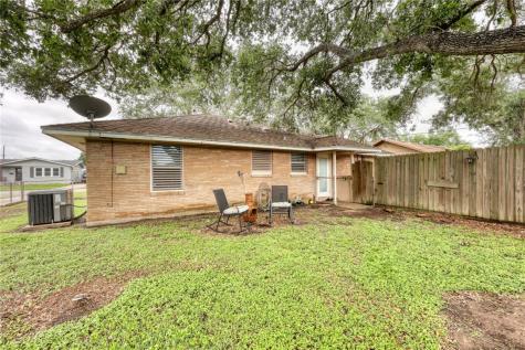4018 Lamont Street Corpus Christi TX 78411