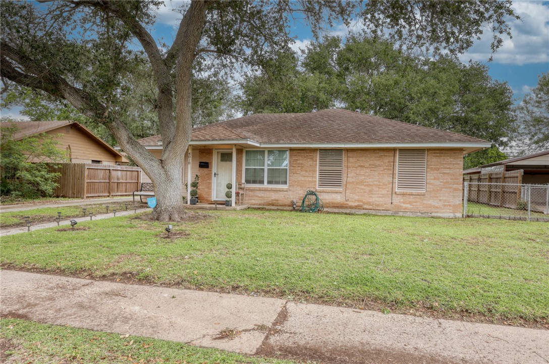 4018 Lamont Street Corpus Christi TX 78411