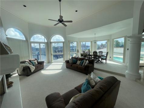 15234 Isla Pinta Court Corpus Christi TX 78418