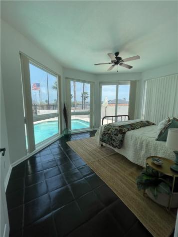 15234 Isla Pinta Court Corpus Christi TX 78418