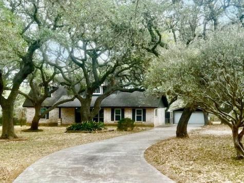 254 Oak Hill Drive Beeville TX 78102
