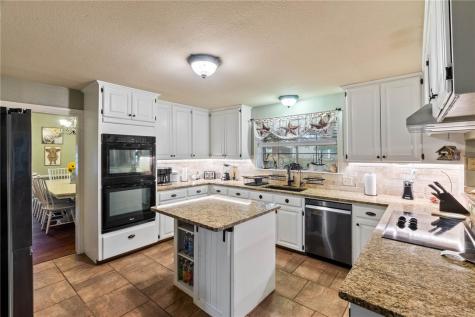 3742 W Barber Robstown TX 78380