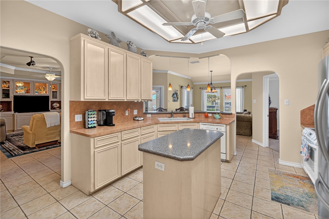 15969 Punta Espada Loop Corpus Christi TX 78418