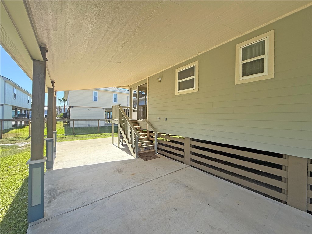 1020 S Live Oak Street Rockport TX 78382