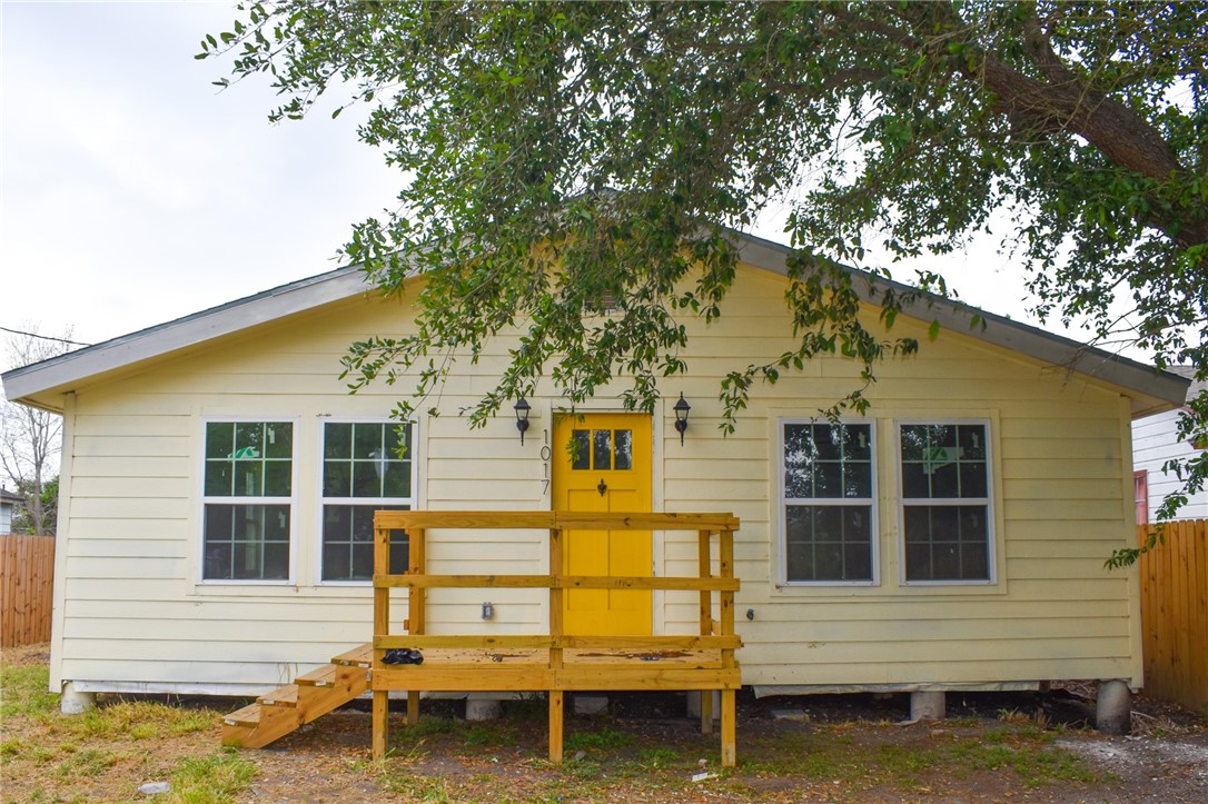 1017 Illinois Street Robstown TX 78380