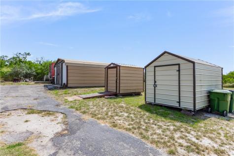 709 S Vista Drive Sandia TX 78383