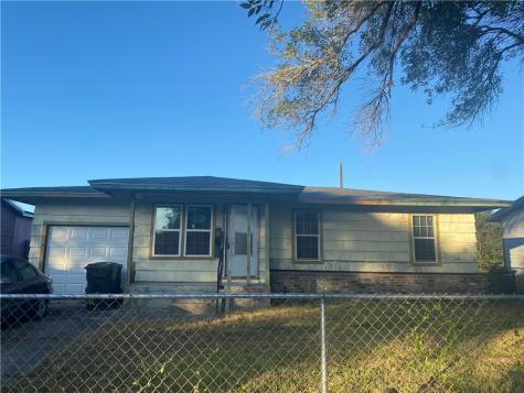 1714 Sycamore Place Corpus Christi TX 78416