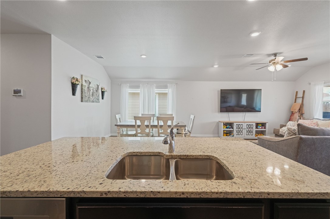 1902 Whirlaway Drive Corpus Christi TX 78417