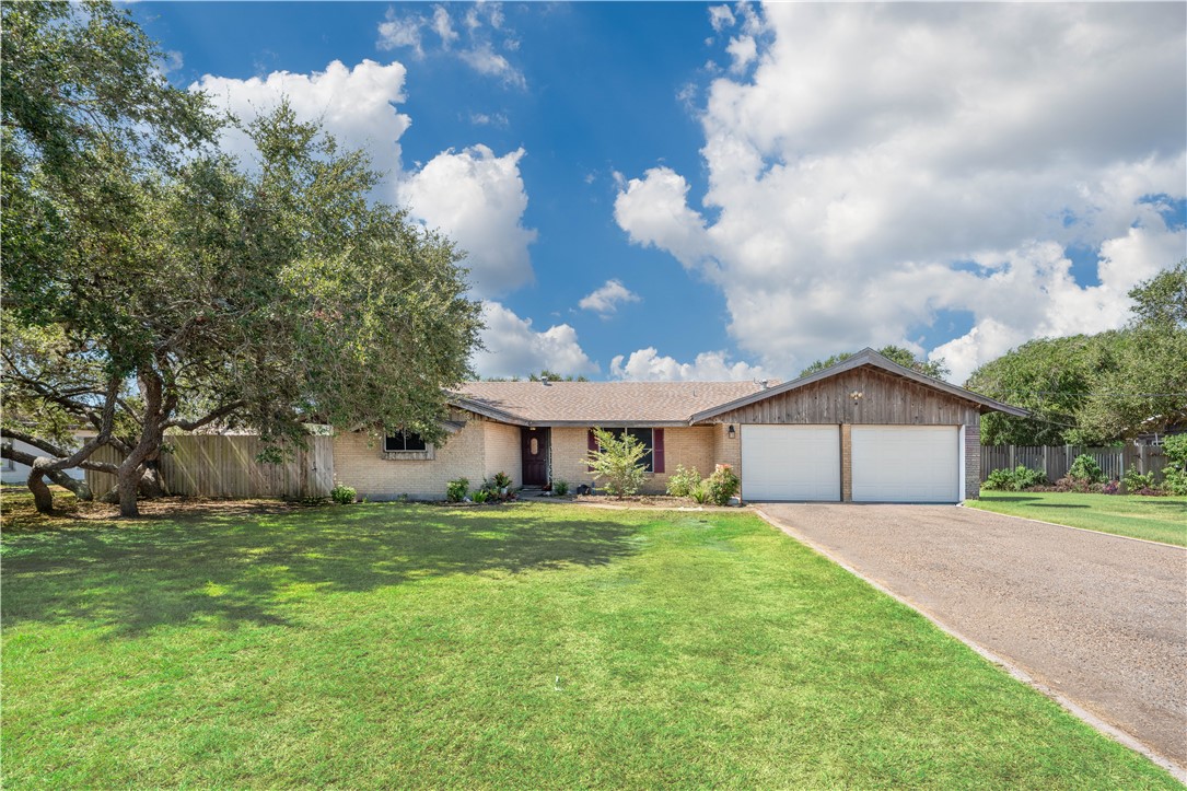 421 Glenoak Drive Corpus Christi TX 78418