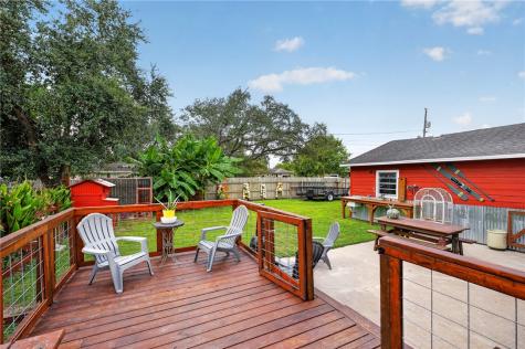 1100 Wood Avenue Woodsboro TX 78393