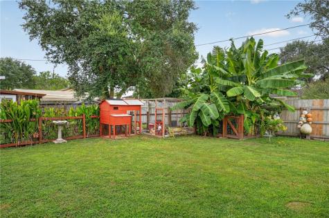 1100 Wood Avenue Woodsboro TX 78393