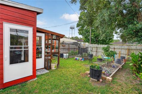 1100 Wood Avenue Woodsboro TX 78393