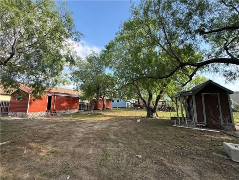 227 1/2 W Corral Avenue Kingsville TX 78363