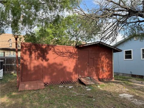 227 1/2 W Corral Avenue Kingsville TX 78363