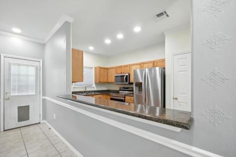 829 Redwood Avenue Rockport TX 78382