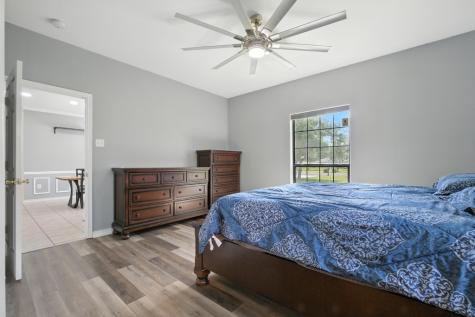 829 Redwood Avenue Rockport TX 78382