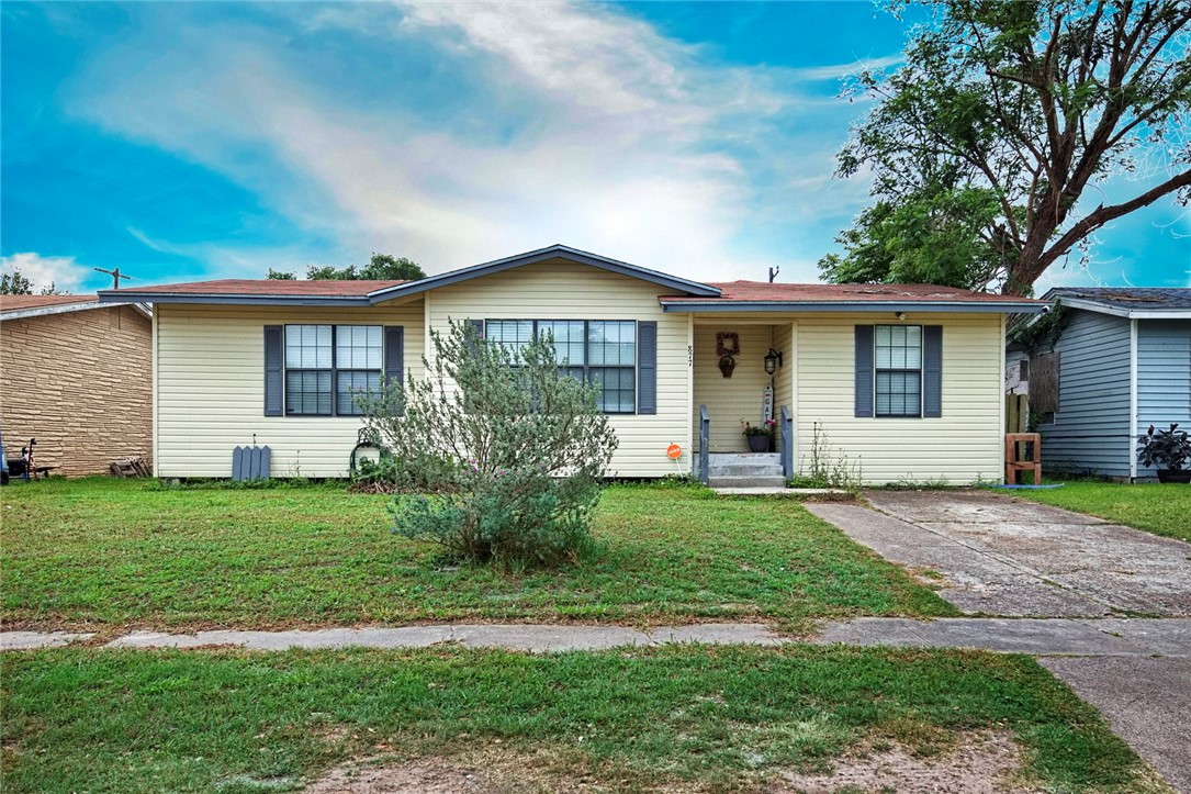 877 Hamilton Street Sinton TX 78387