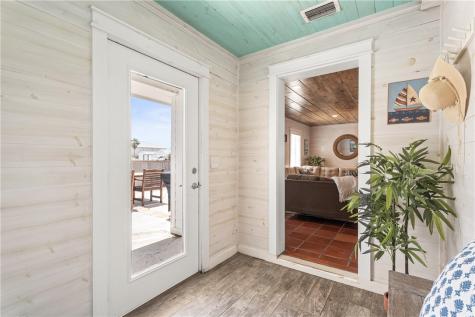 615 Summer Place Port Aransas TX 78373