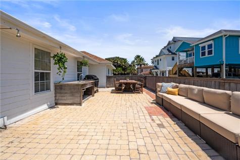 615 Summer Place Port Aransas TX 78373