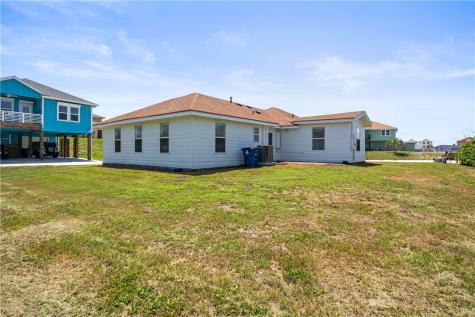 615 Summer Place Port Aransas TX 78373