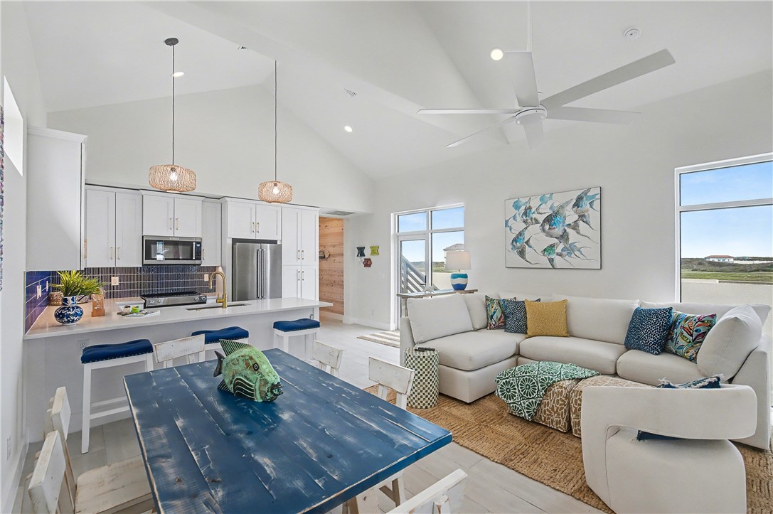106 Porto Villageo Drive Port Aransas TX 78373